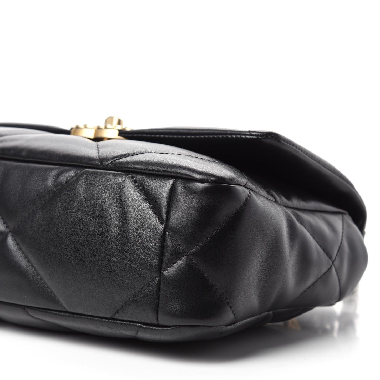 Lambskin Quilted Medium 19 Flap Black