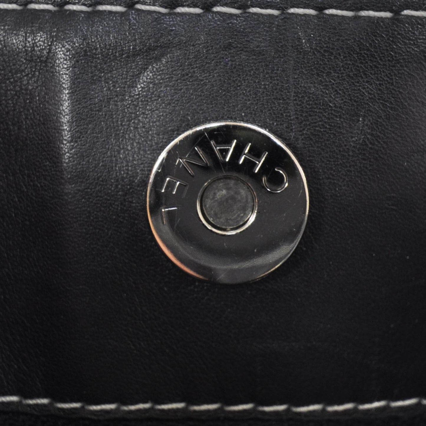 Leather Contrast Stitch Surpique Shoulder Bag Black
