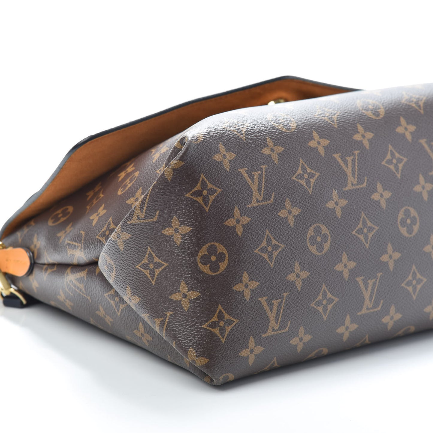 Monogram Beaubourg MM Safran Imperial