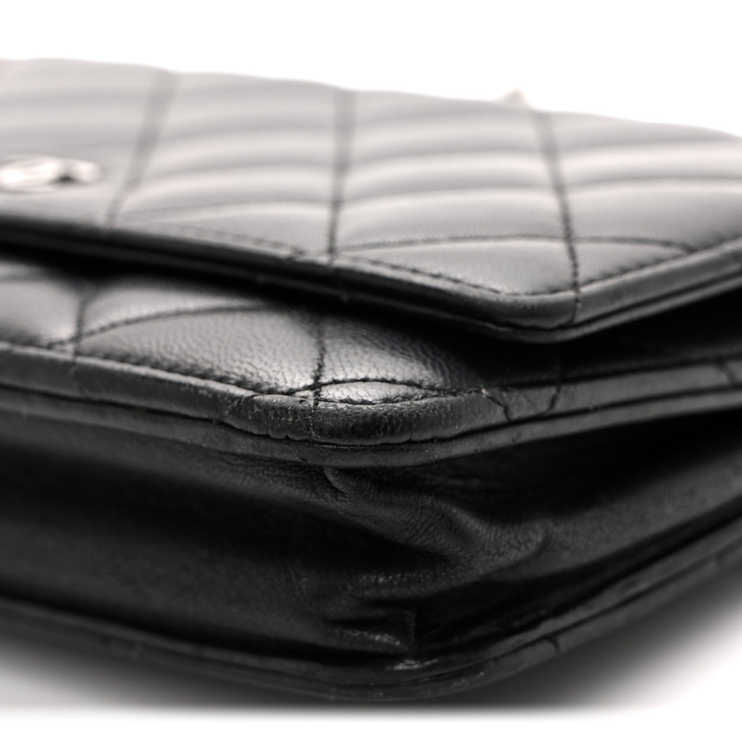 Lambskin Quilted Wallet On Chain WOC Black