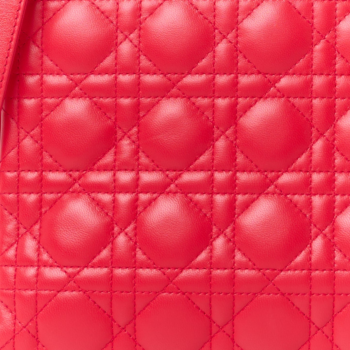 Lambskin Cannage Medium Lady Dior Red