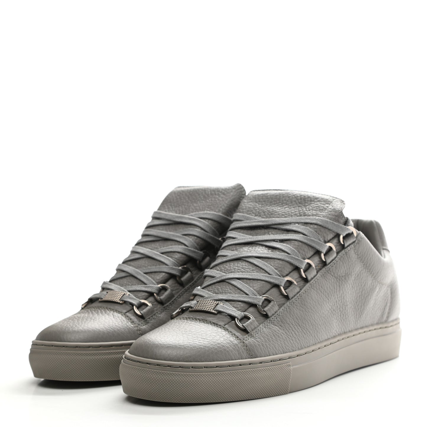 Grained Matte Calfskin Mens Low Top Sneakers 41 Gris Pyrite
