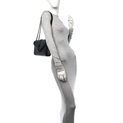 Saint Laurent Grain De Poudre Textured Mixed Matelasse Triquilt Medium Monogram Monochrome Satchel Black 2 of 10