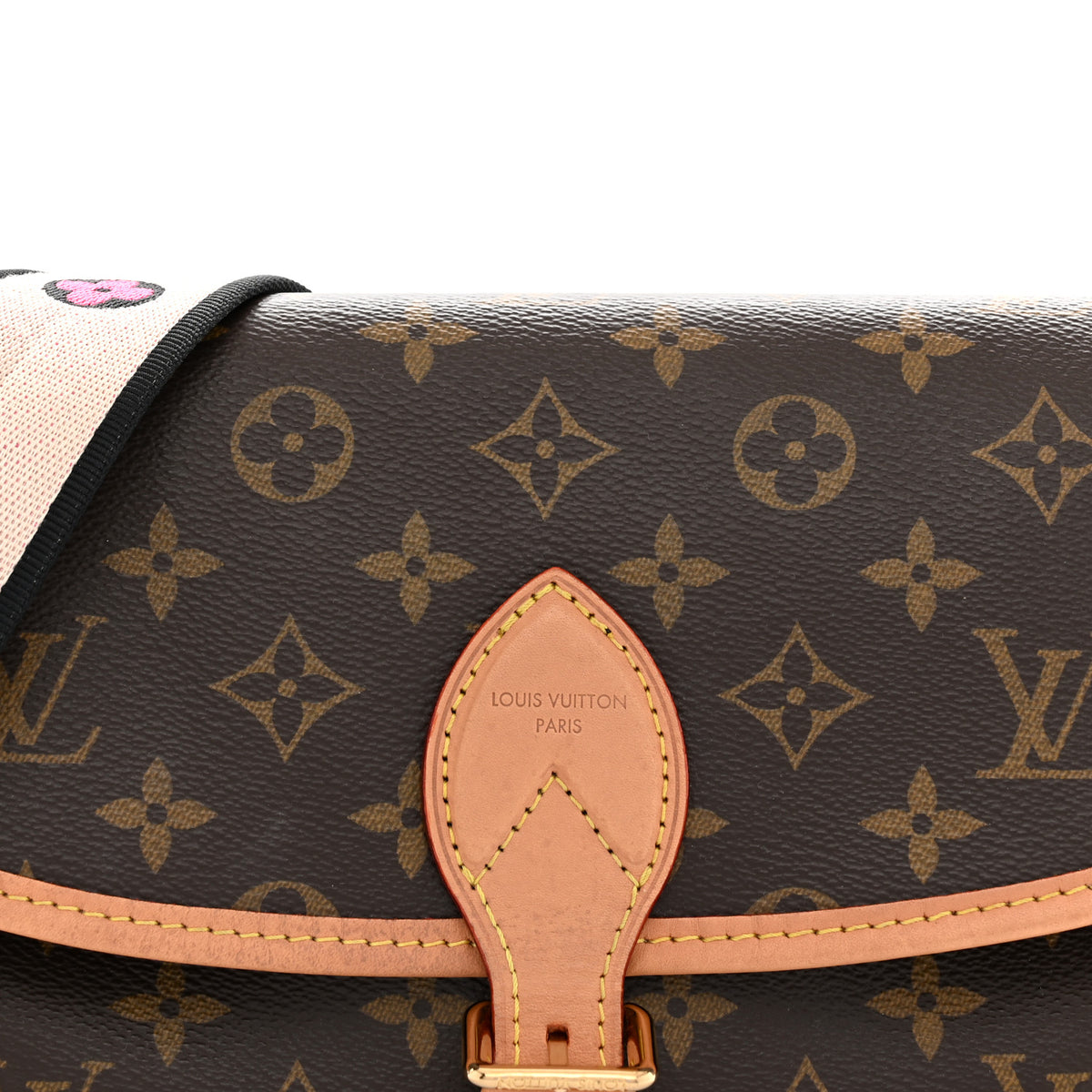Monogram Diane Black