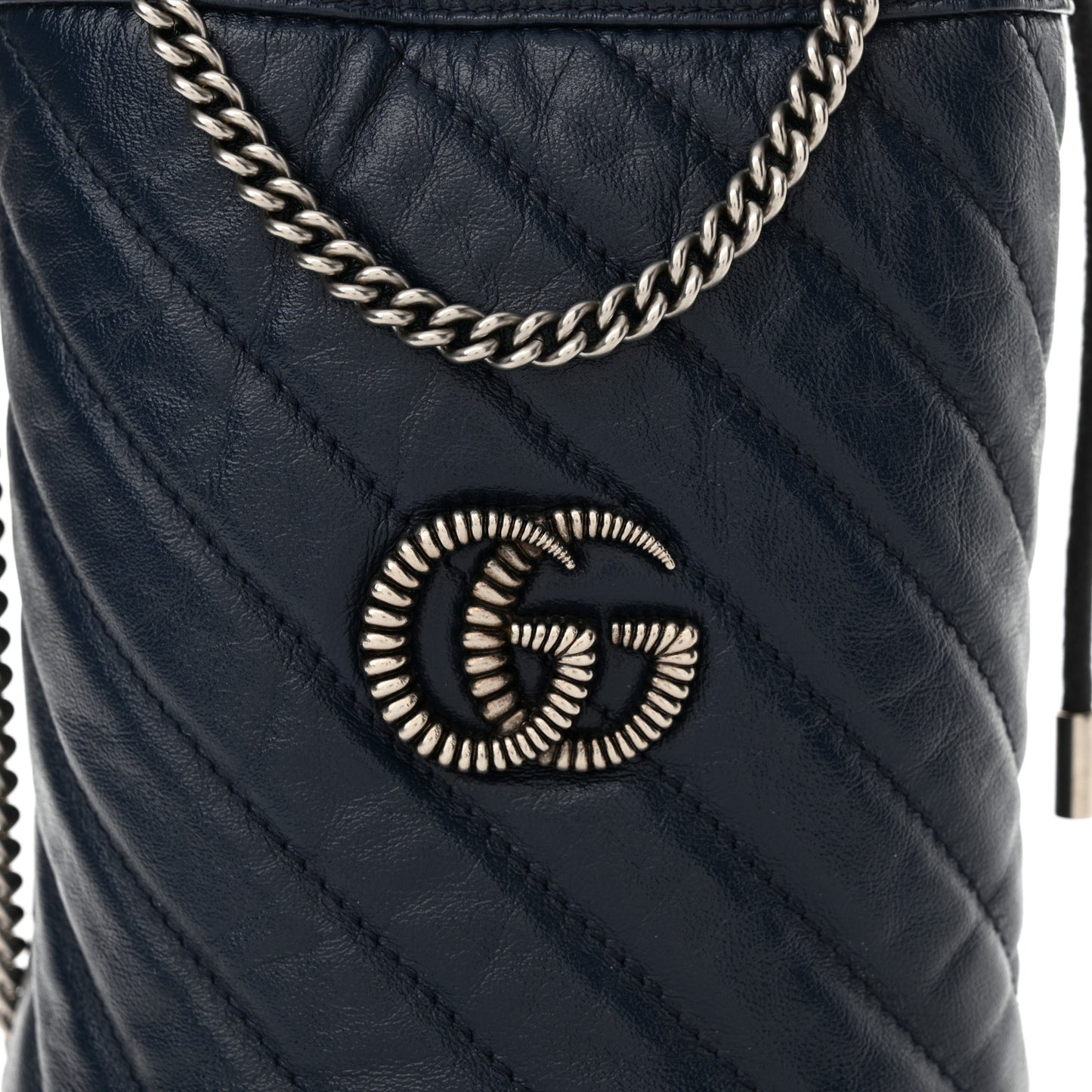 Vintage Effect Calfskin Matelasse Diagonal Mini Torchon GG Marmont 2.0 Bucket Bag Blue Agata Mystic White
