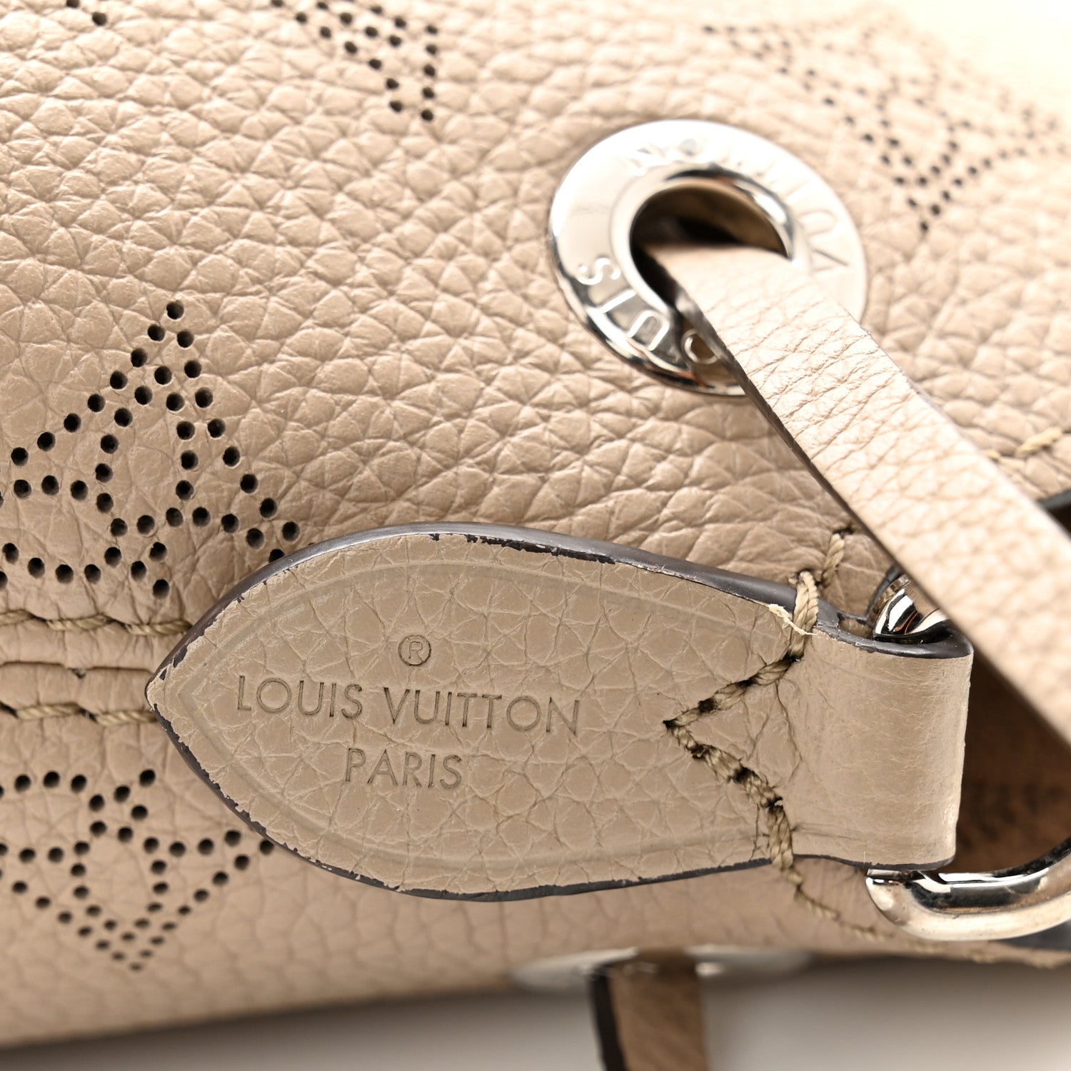 Louis Vuitton Mahina Bella Galet 8 of 9