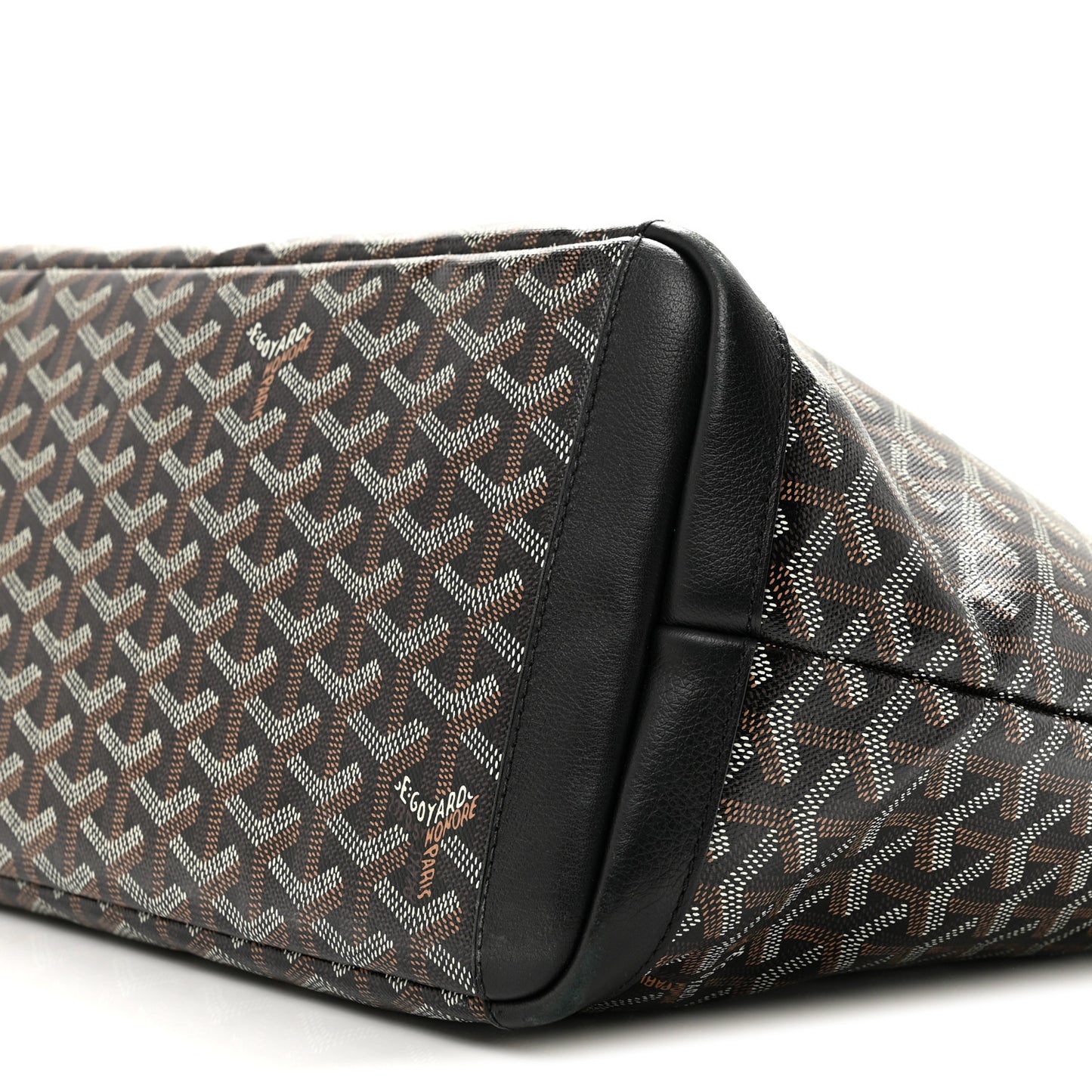 Goyardine Artois MM Black