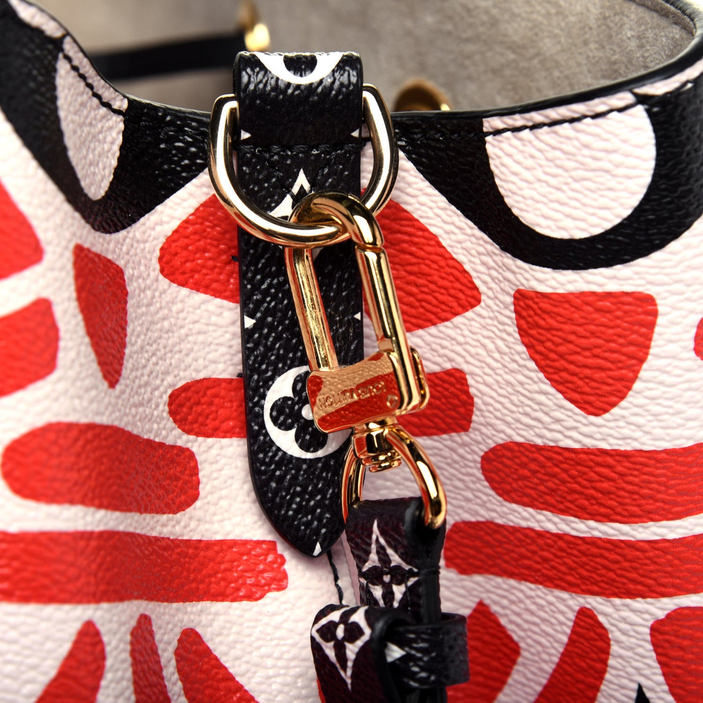 Monogram Giant Crafty NeoNoe MM Creme Rouge Black