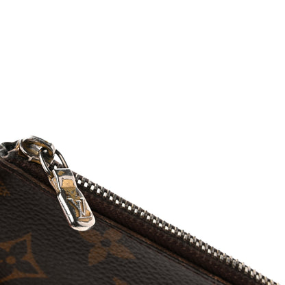 Louis Vuitton Monogram Key Pouch 9 of 10