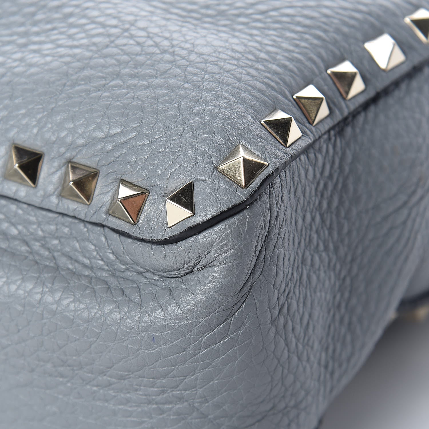 Valentino Garavani Pebbled Calfskin Large Rockstud Flip-Lock Messenger Bag Light Stone 9 of 15