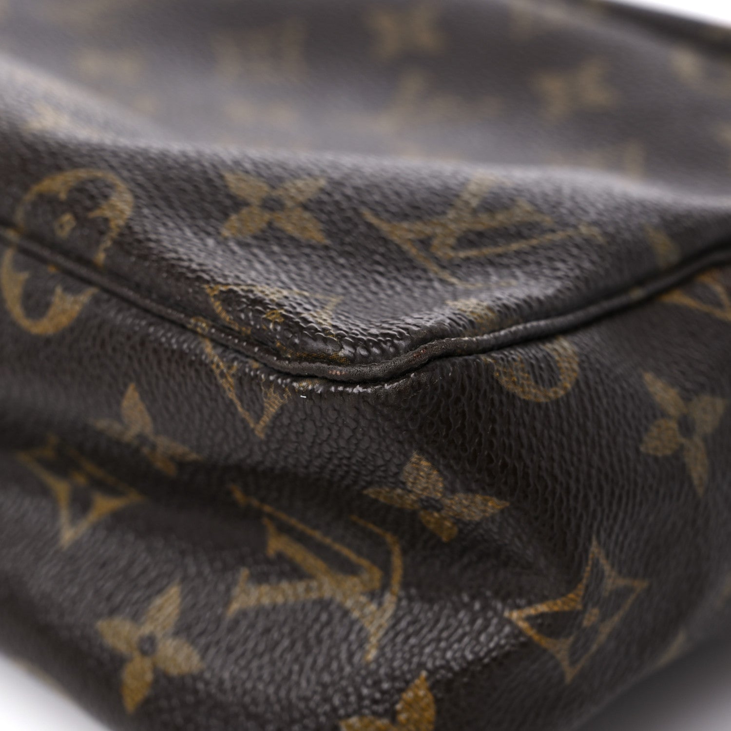 Louis Vuitton Monogram Trousse Toilette 28 8 of 13