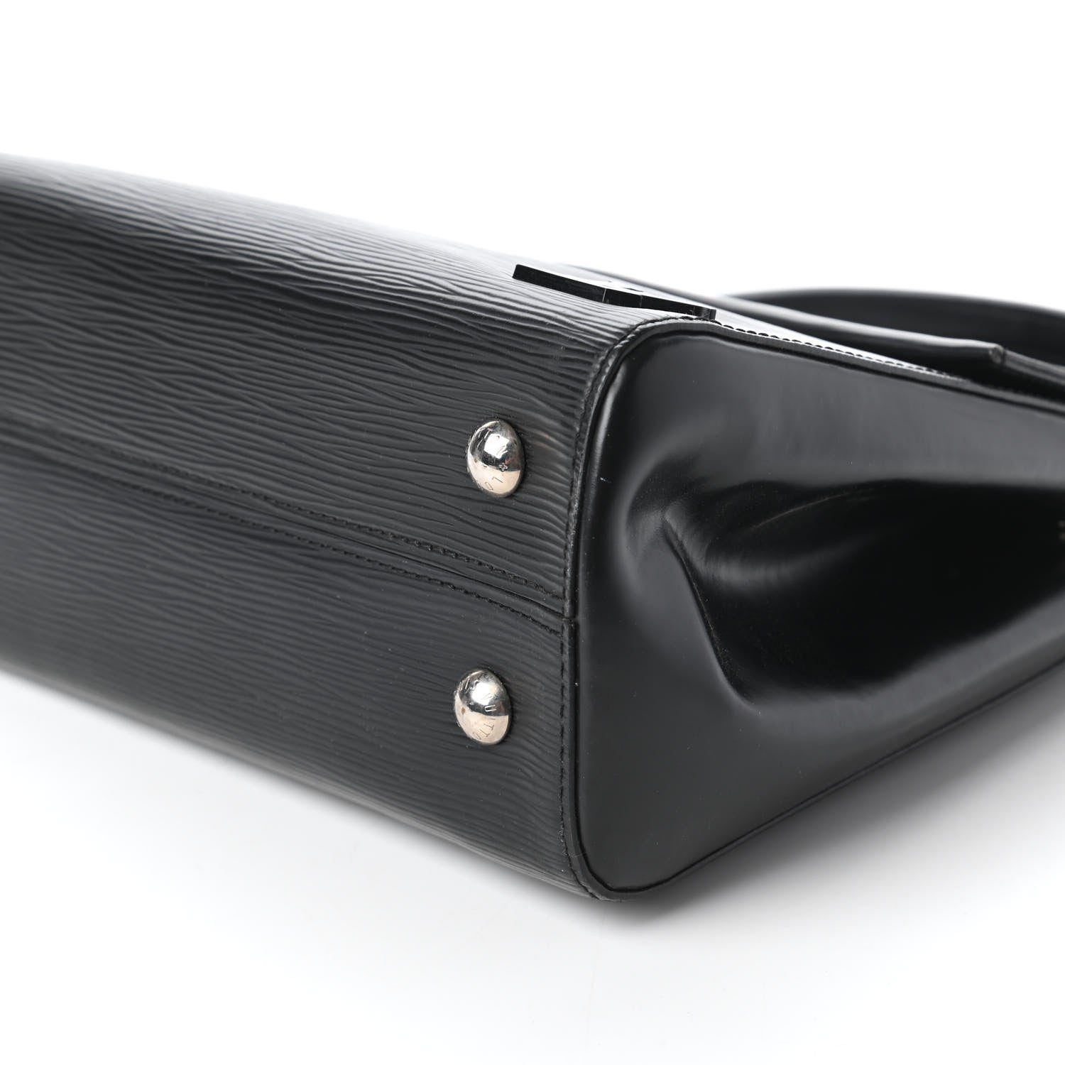 Louis Vuitton Epi Cluny MM Black 7 of 12