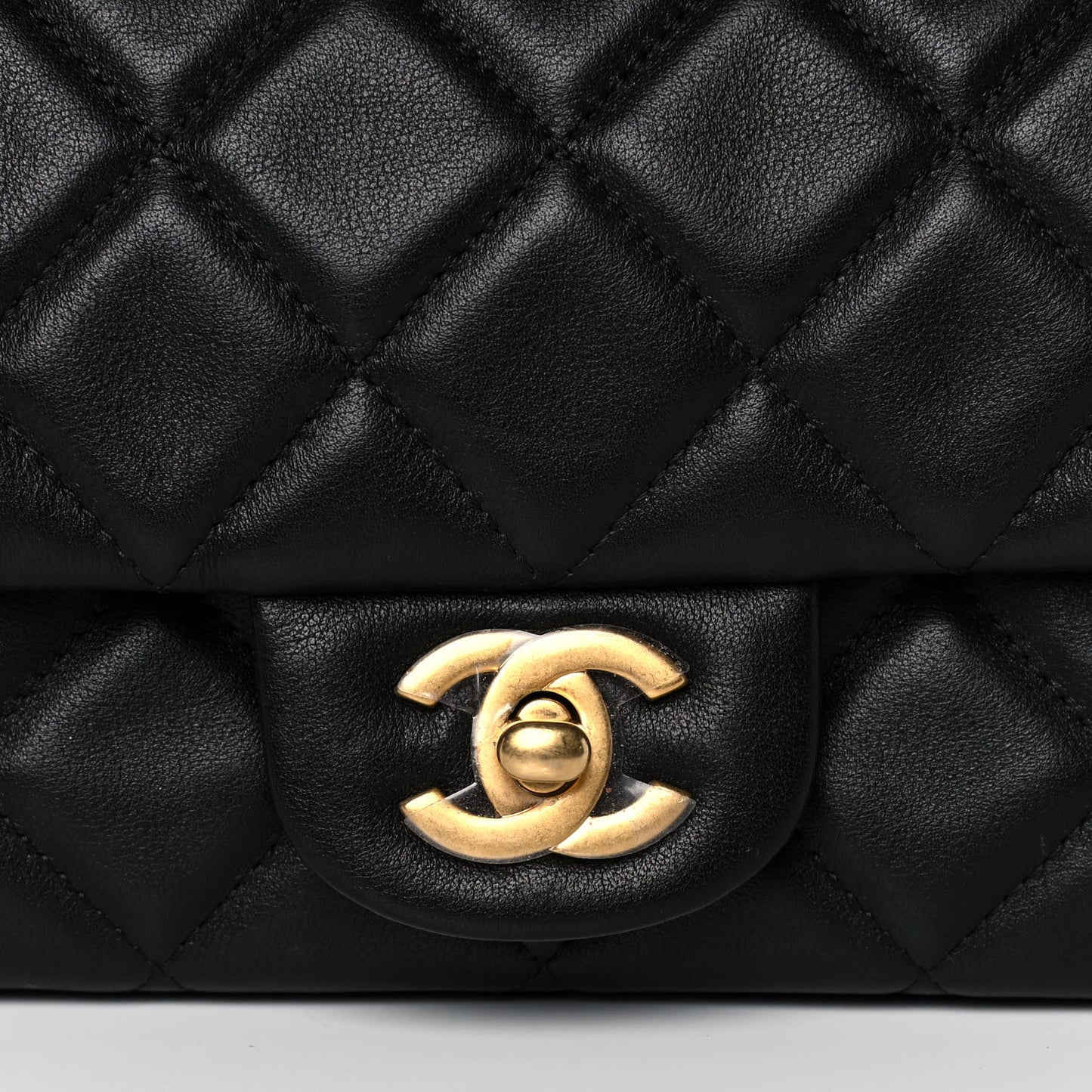 Calfskin Quilted Small Lady Handle Clutch With Chain Black