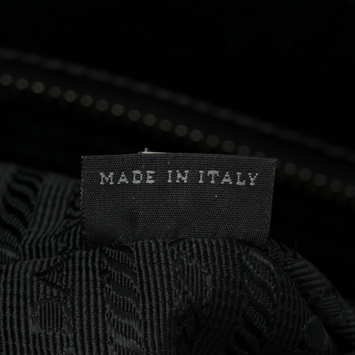 Saffiano Lux Extra Large Galleria Double Zip Tote Black