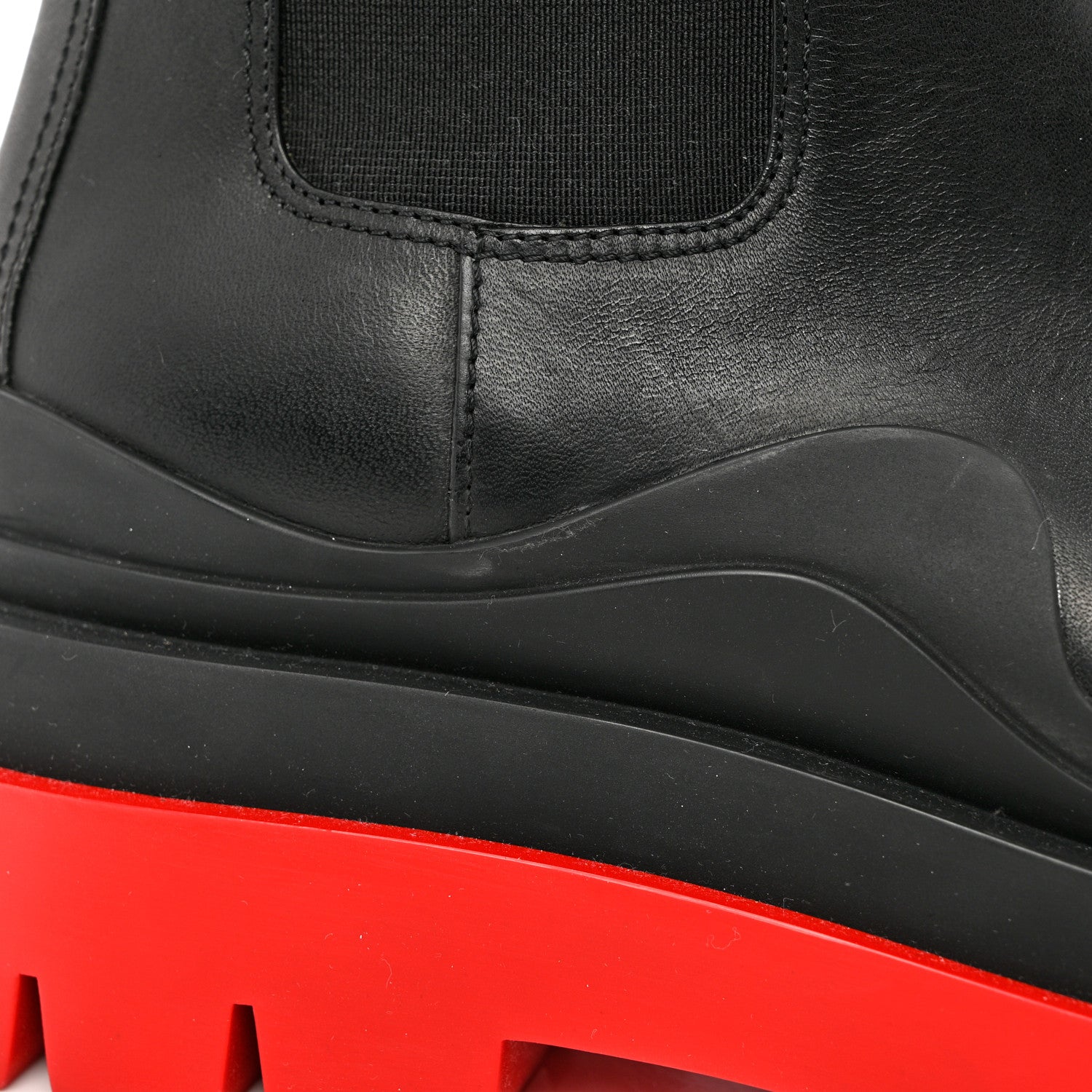 Bottega Veneta Calfskin The Tire Chelsea Boots 39 Black Bright Red 9 of 10