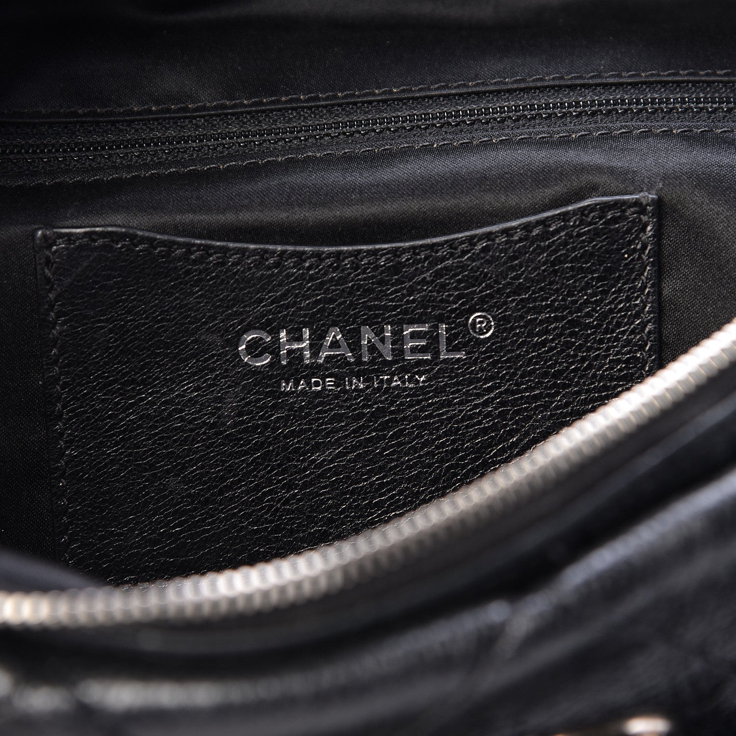 Chanel Glazed Calfskin On The Road Hobo Black 6 of 10