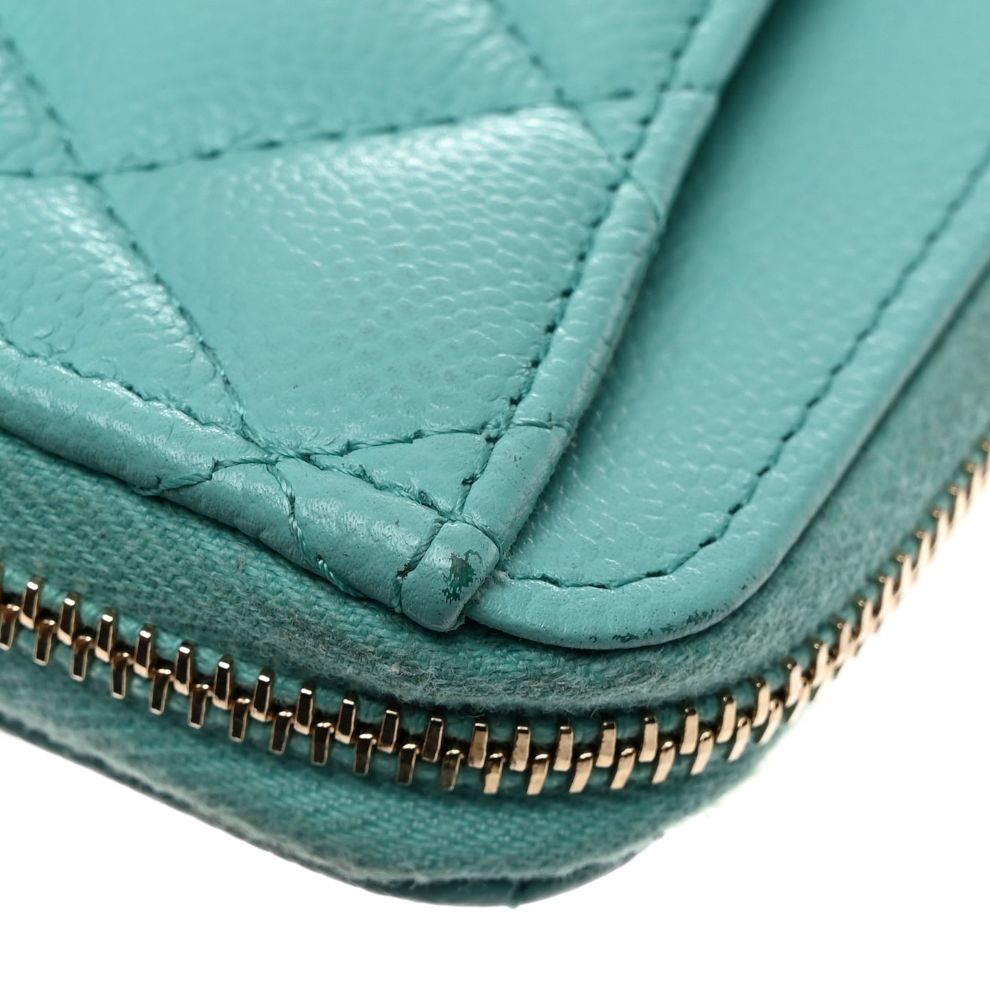 Caviar Quilted CC Zip Around Card Holder Blue
