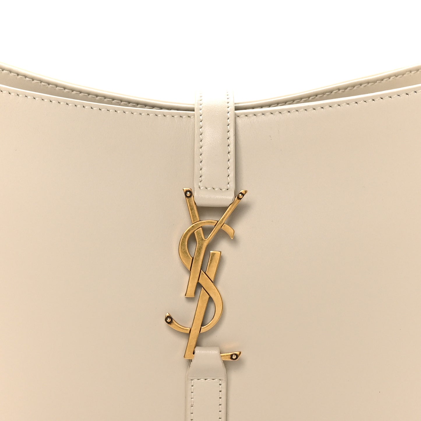 Smooth Calfskin Le 5 A 7 Hobo Crema Soft
