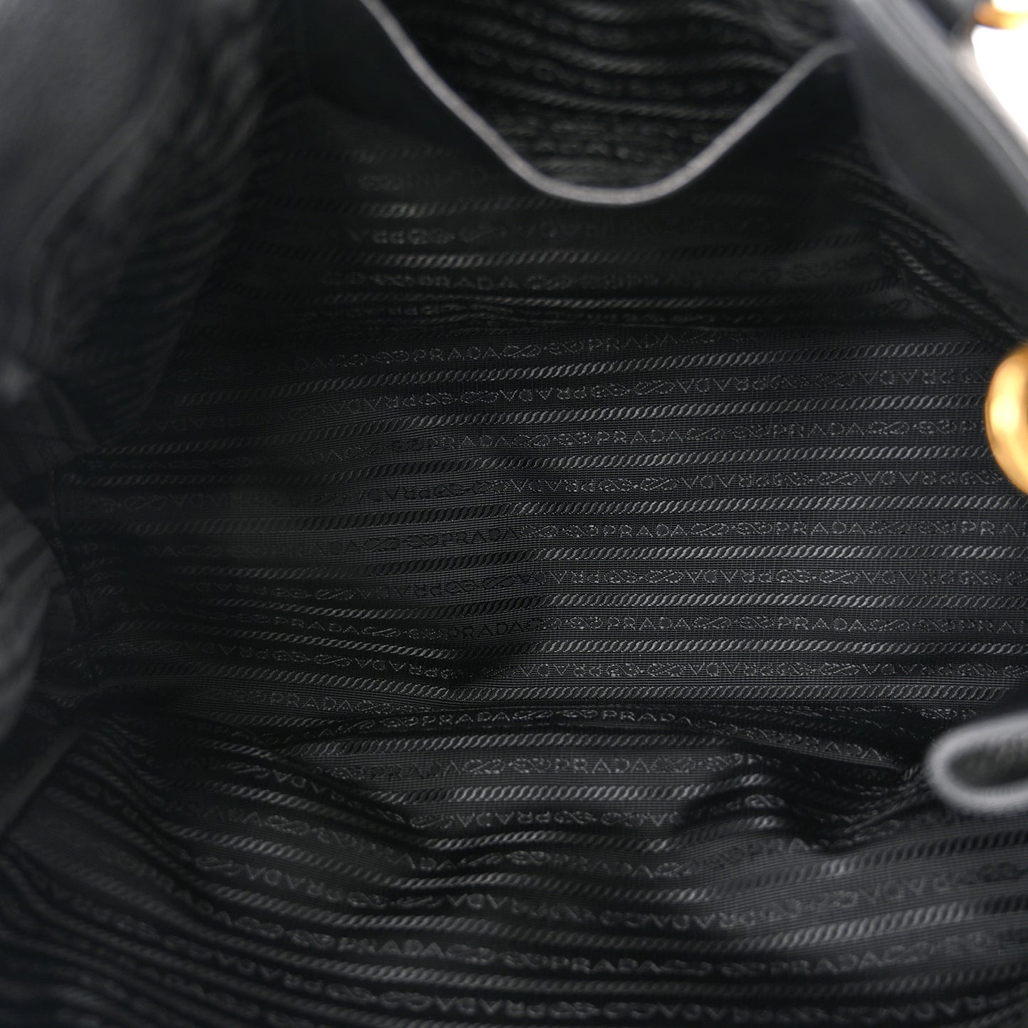 Vitello Daino Tote Black