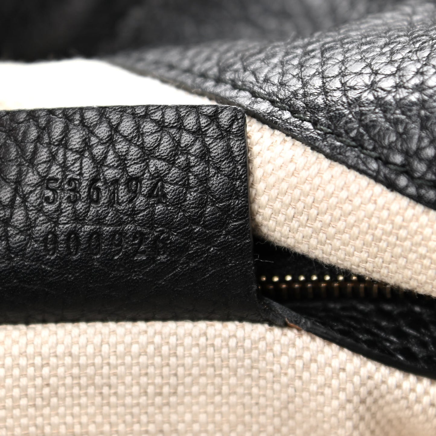 Pebbled Calfskin Large Soho Hobo Black