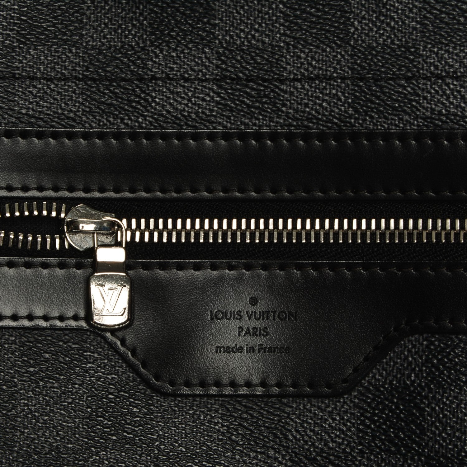 Louis Vuitton Damier Graphite Daniel GM 7 of 7