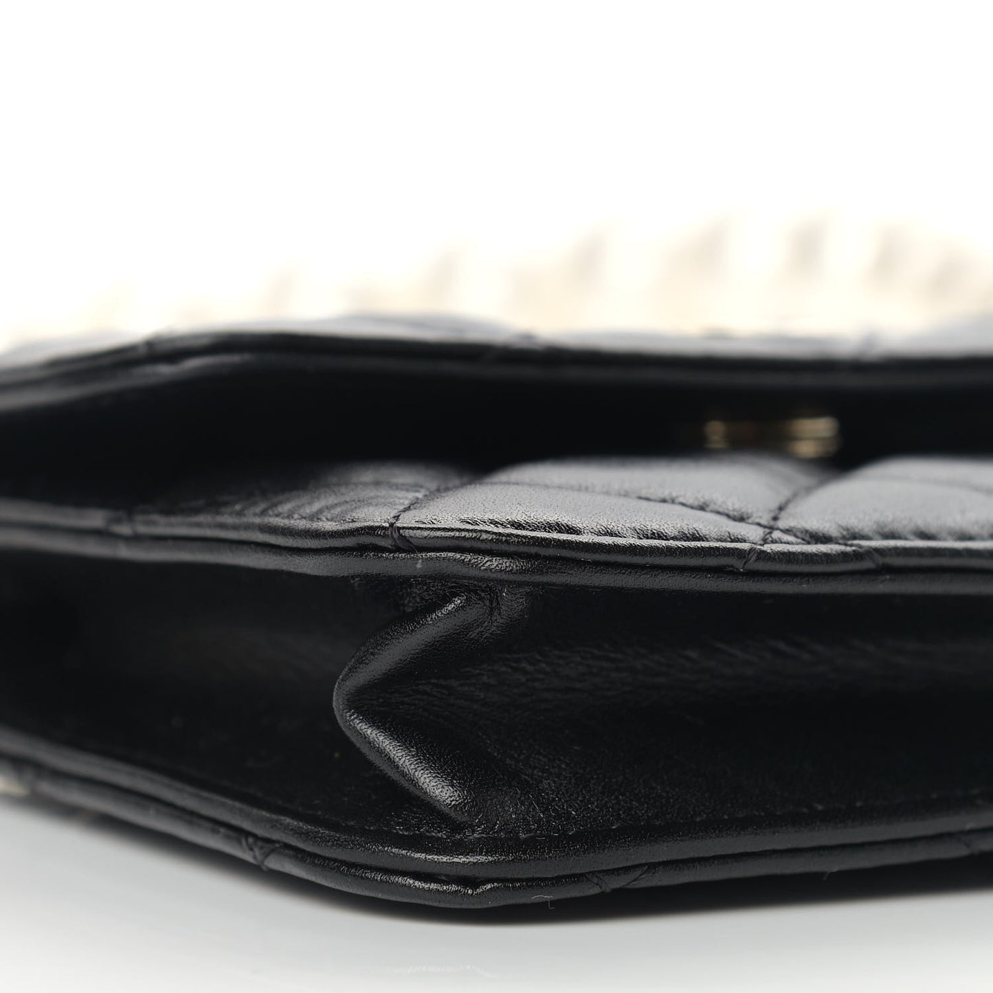Calfskin Quilted Maxi Pearls Card Holder Flap With Chain Black