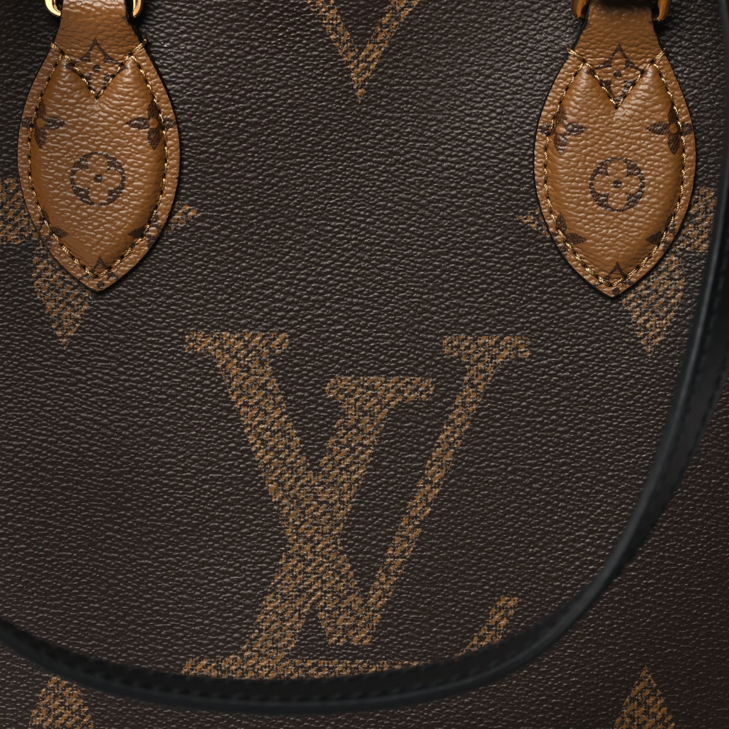 Louis Vuitton Reverse Monogram Giant Onthego MM 7 of 11