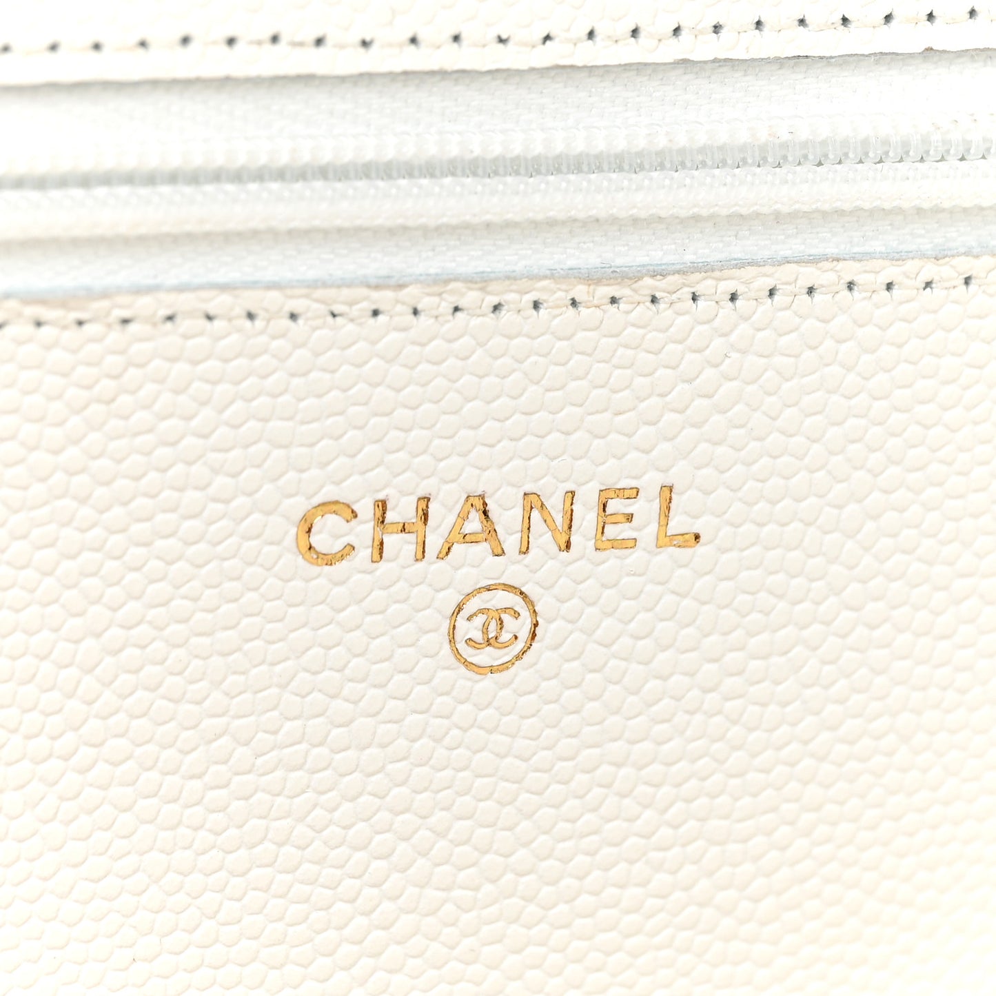 Caviar Quilted Wallet On Chain WOC White