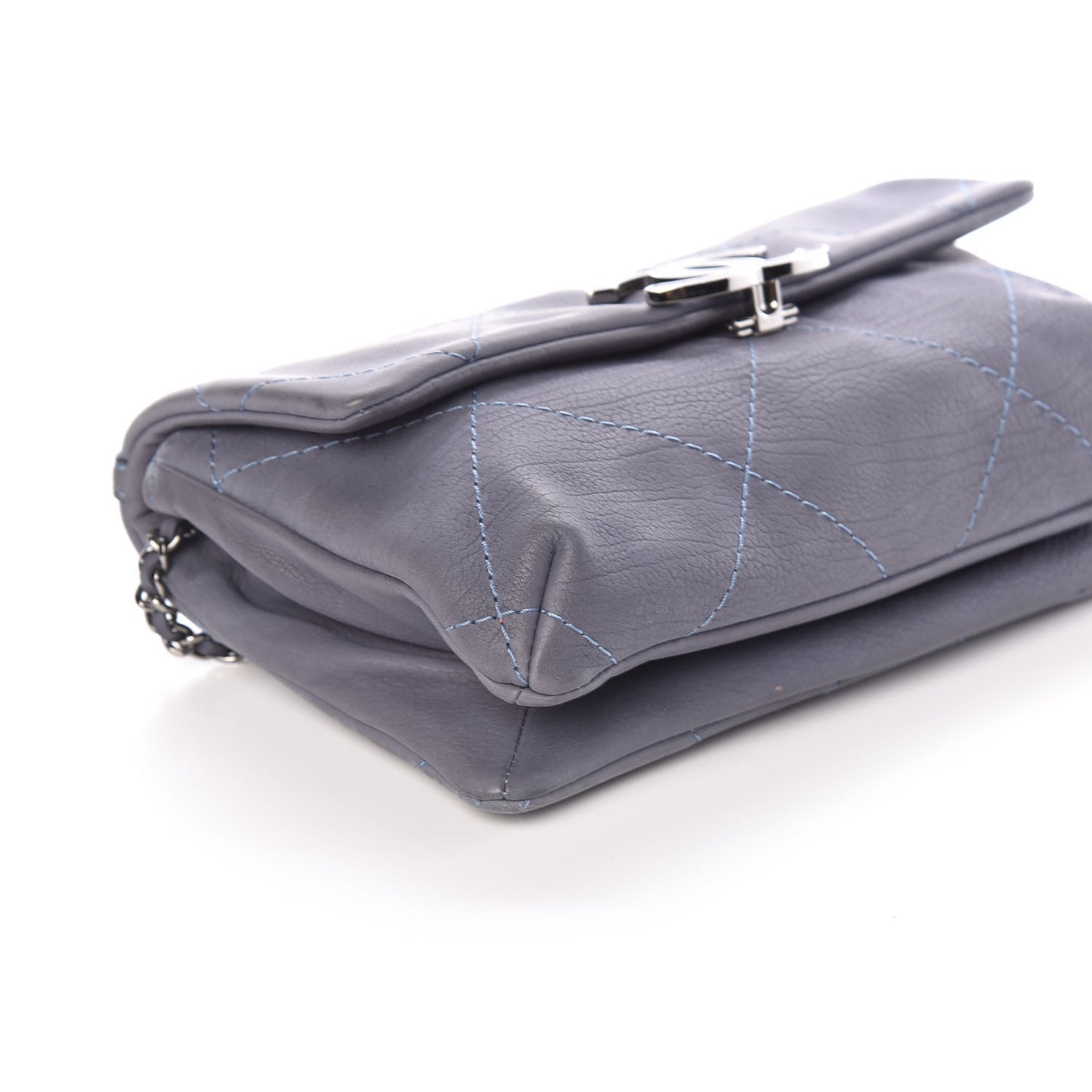 Washed Calfskin Diamond Stitch Hamptons Clutch With Chain Blue