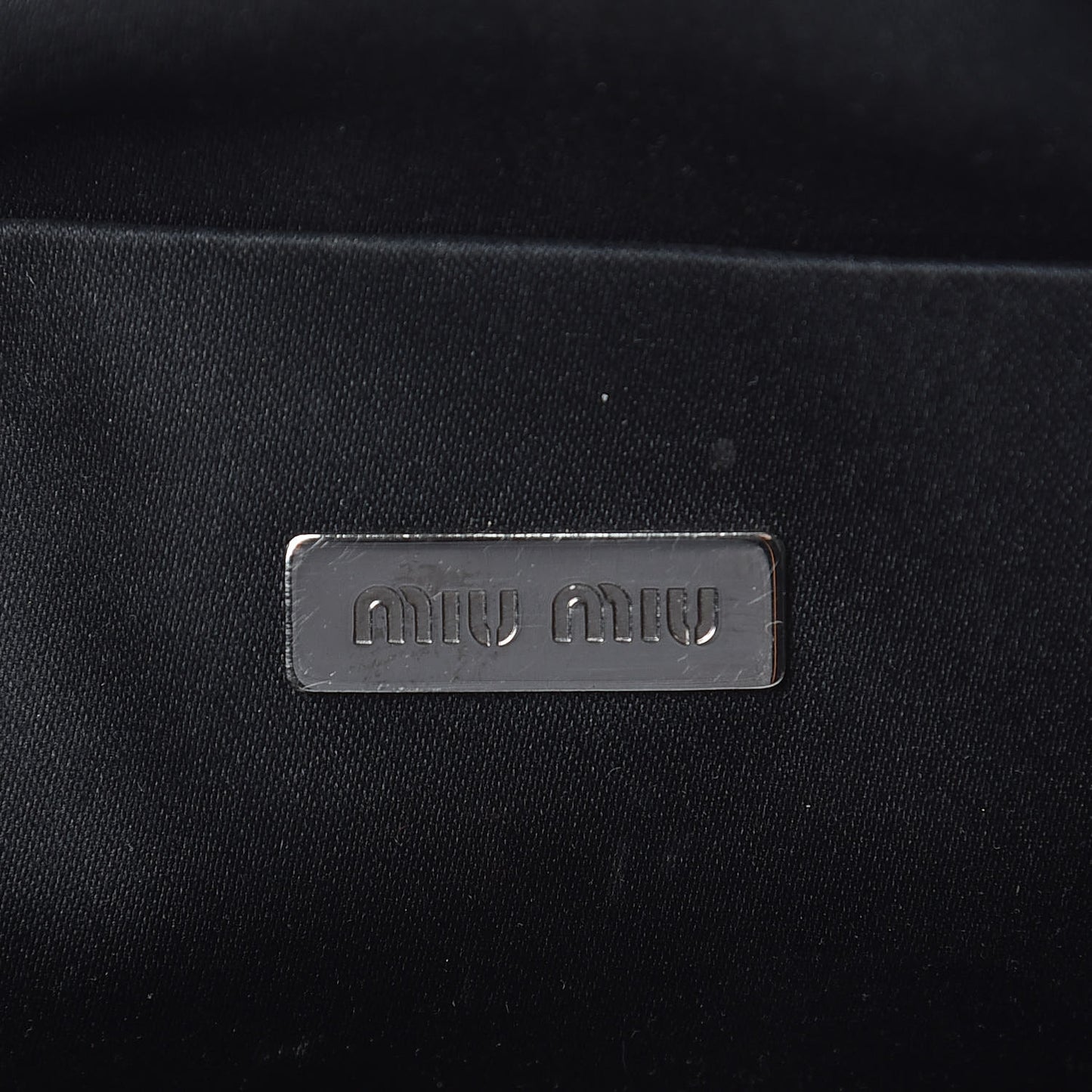 Vitello Shine Wristlet Black