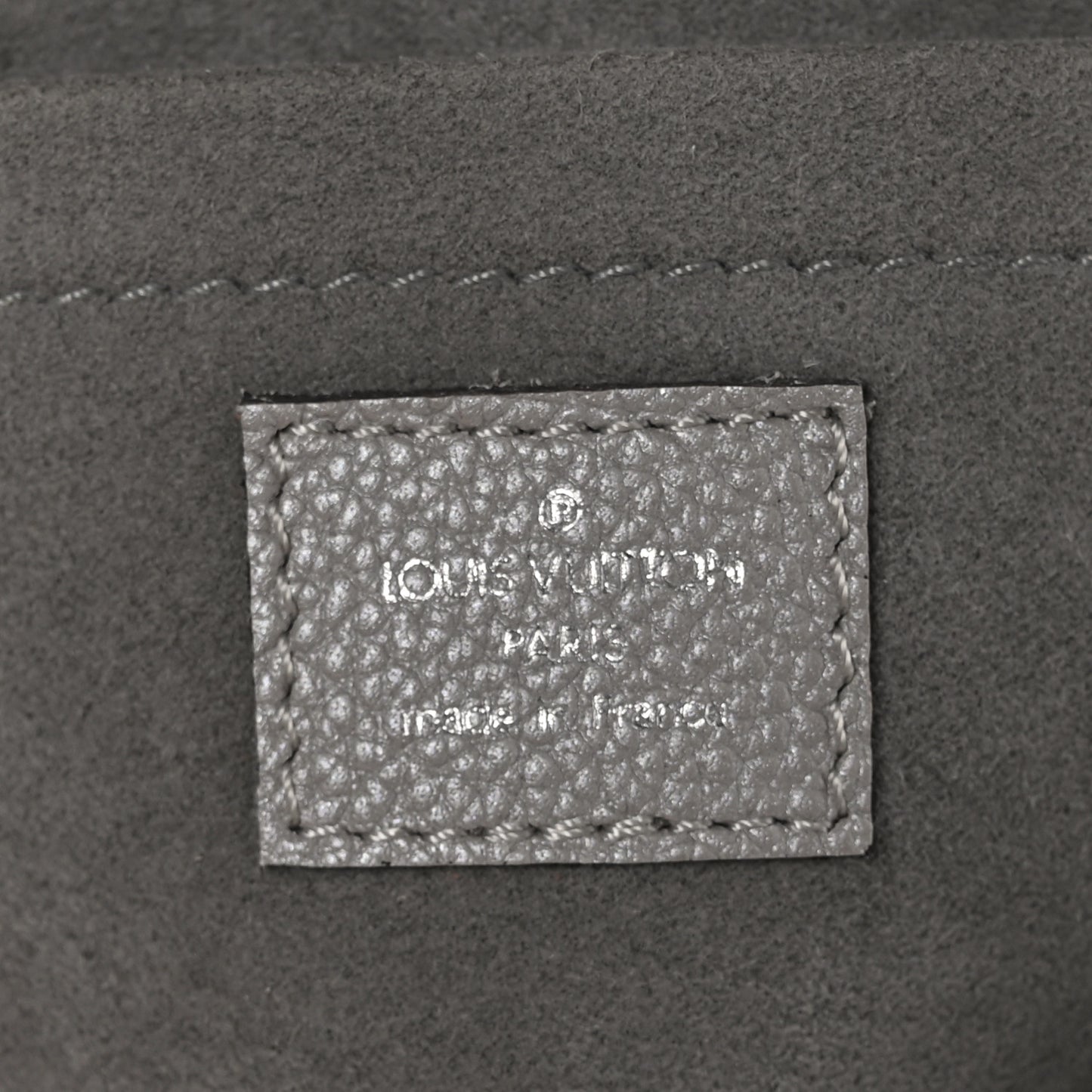LOUIS VUITTON Mahina Scala Mini Pouch Gris Souris