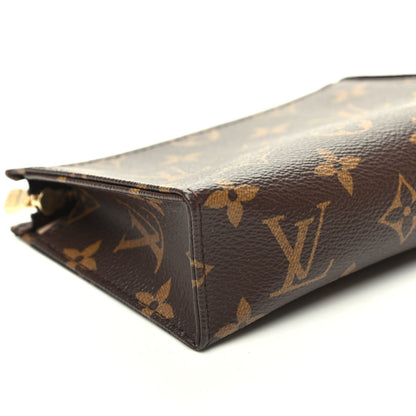 Louis Vuitton Monogram Toiletry Pouch 15 8 of 9