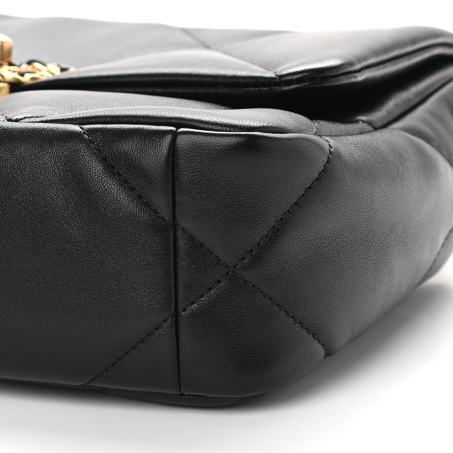 Lambskin Quilted Medium Chanel 19 Flap Black