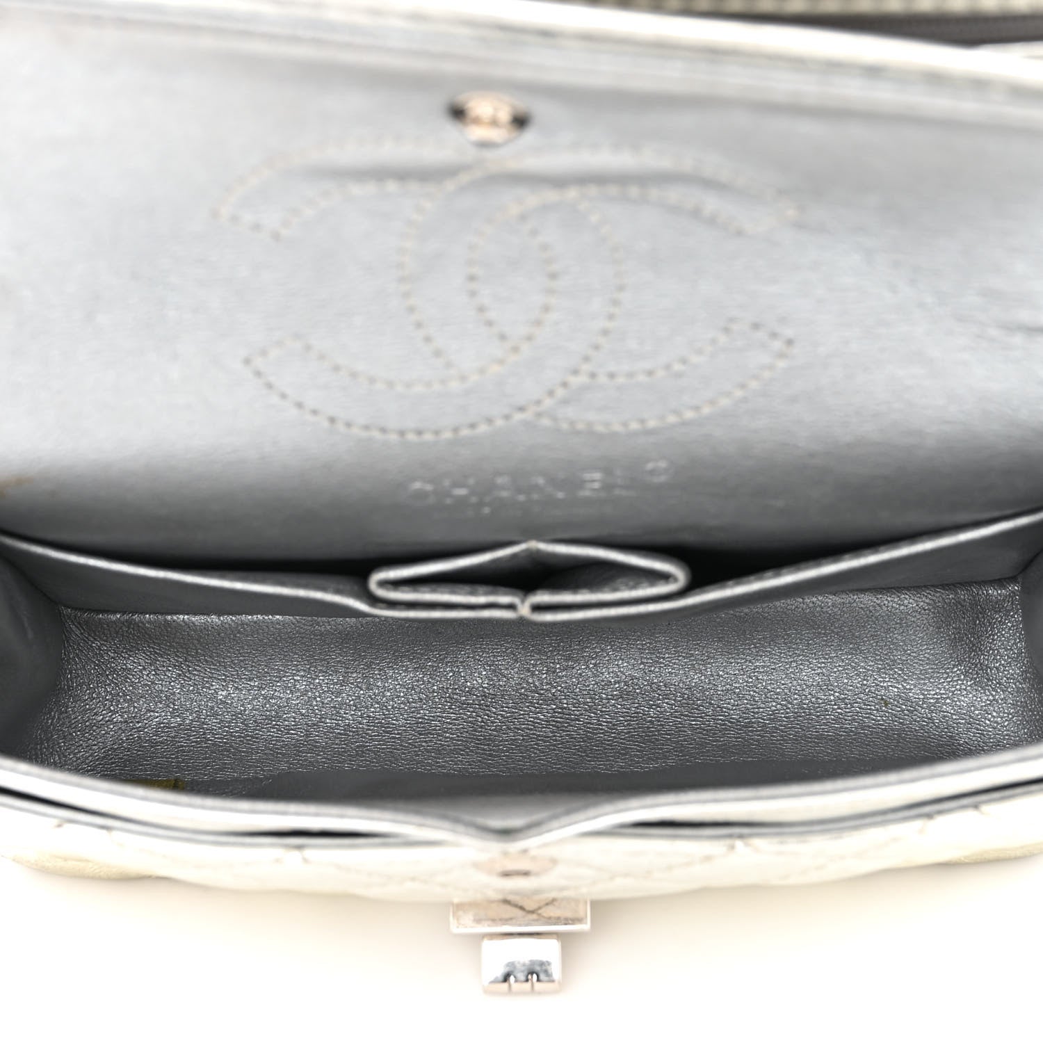 Chanel Metallic Aged Calfskin Quilted 2.55 Reissue 224 Flap Silver 5 of 18