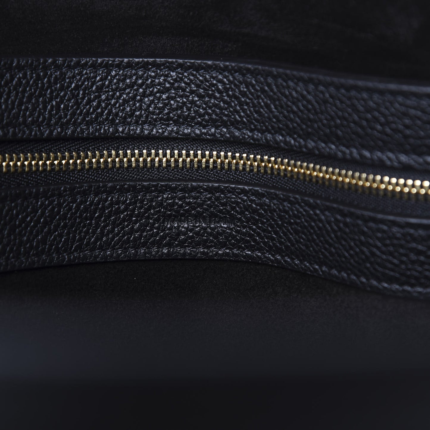 Soft Grained Calfskin Medium Belt Cabas Phantom Black