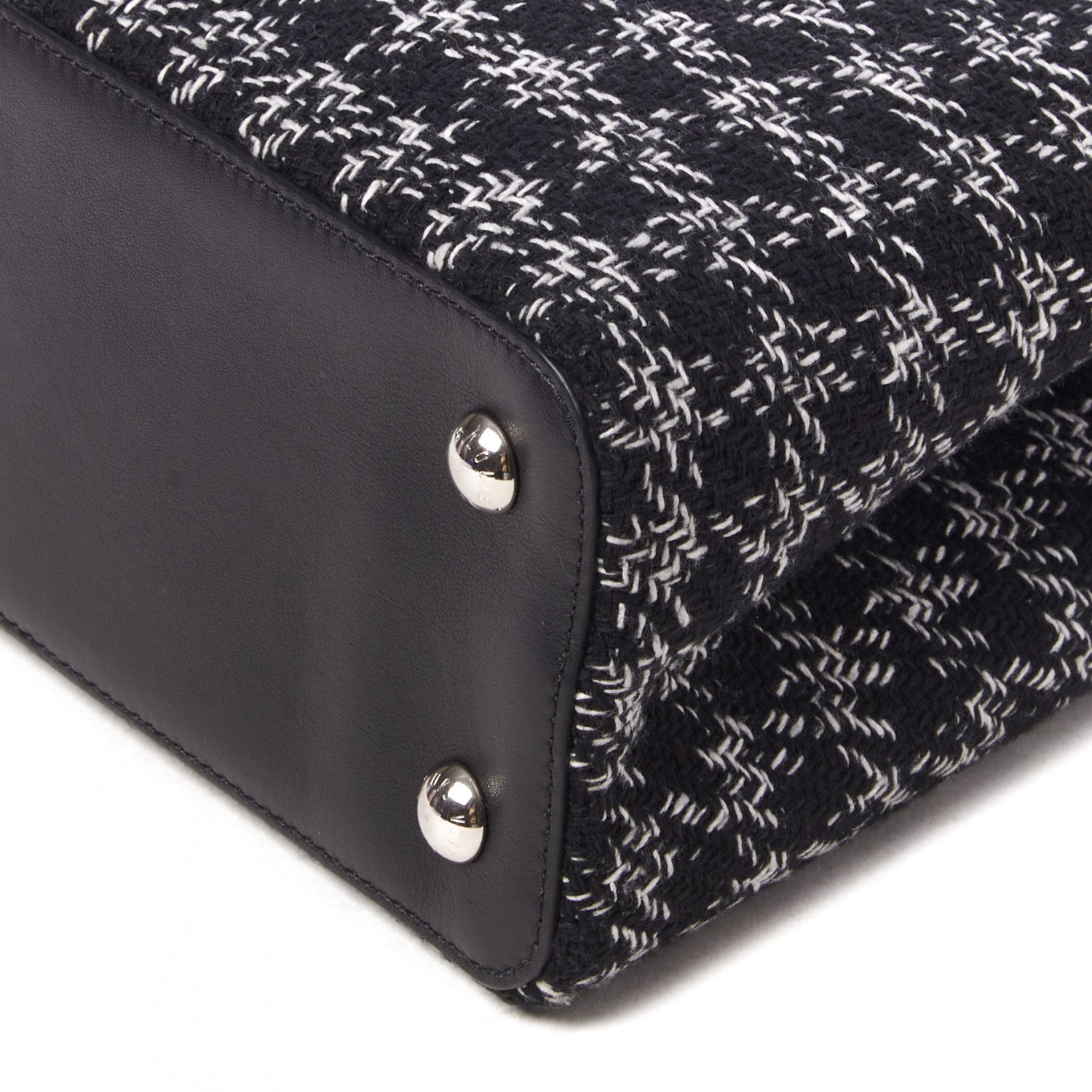 Louis Vuitton Tweed Calfskin Capucines MM Black White 4 of 8