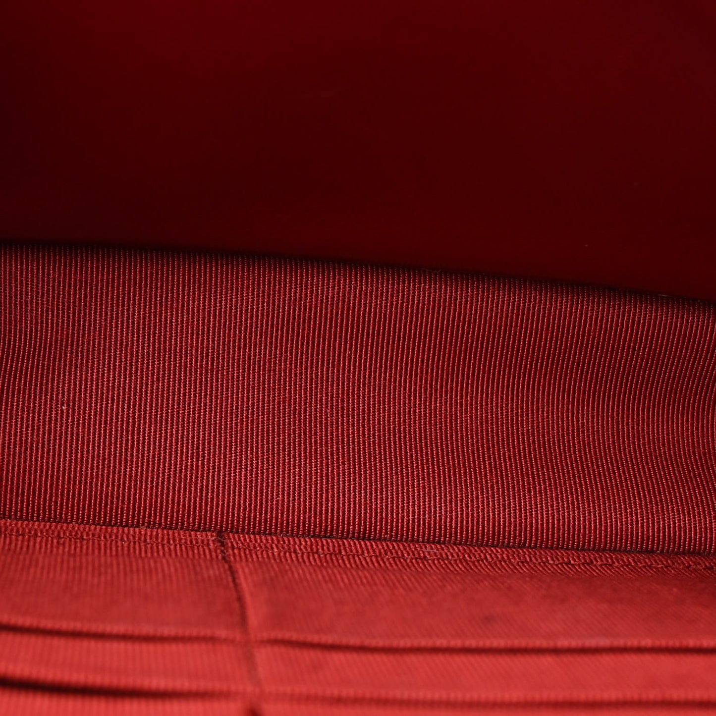 Lambskin Quilted Wallet On Chain WOC Red