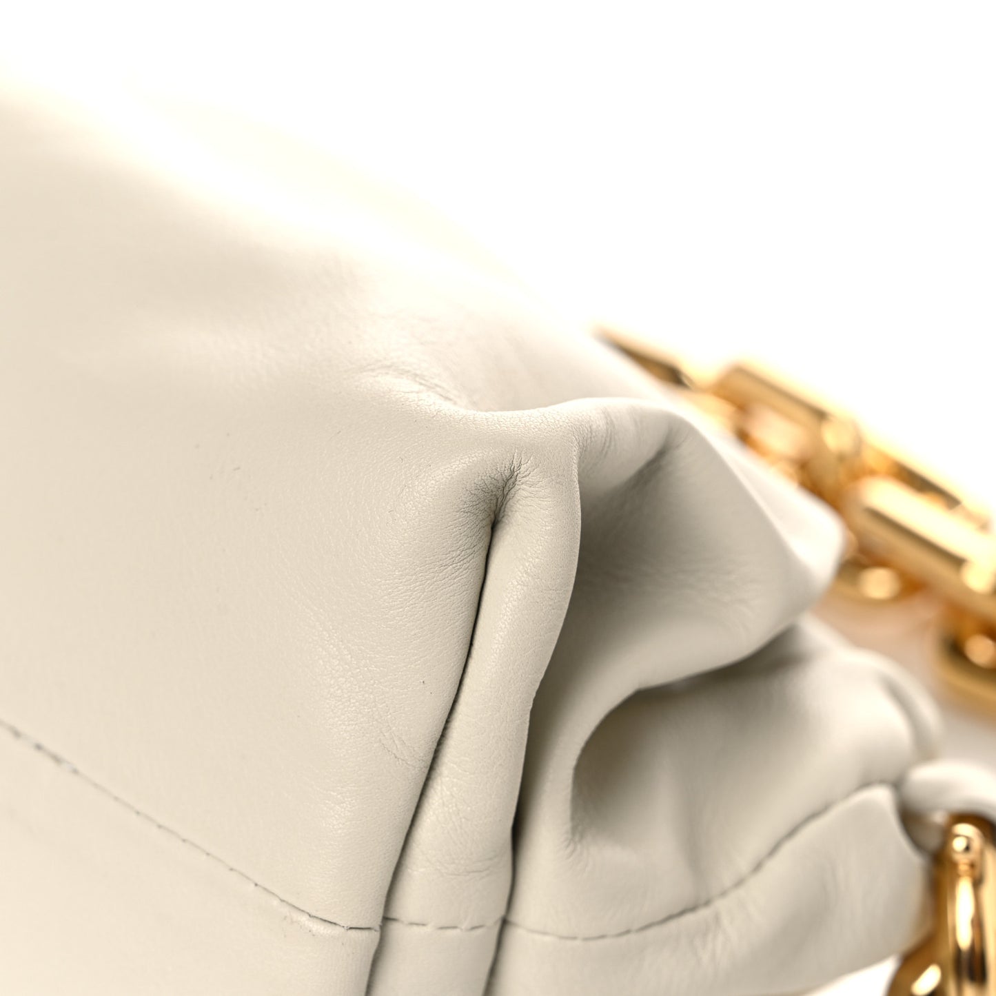 Calfskin The Pouch Chain Plaster