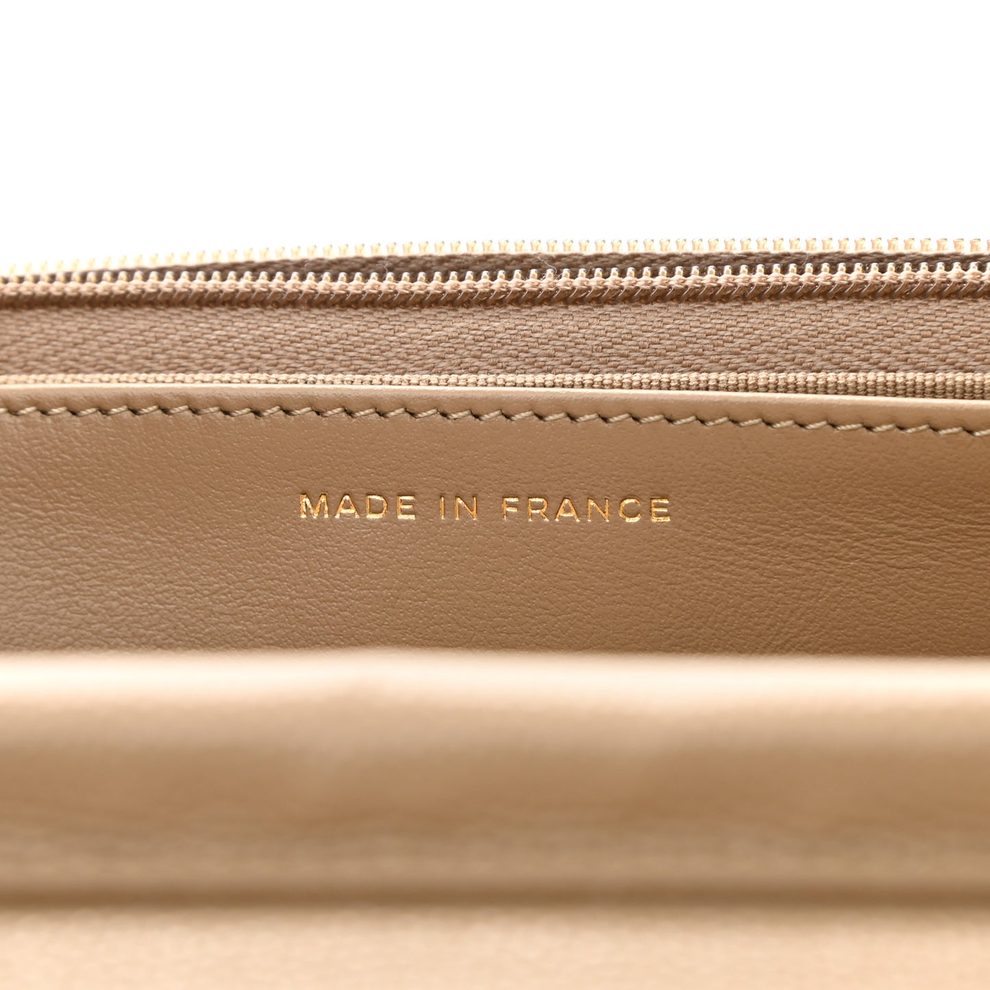 Caviar Quilted Wallet On Chain WOC Beige