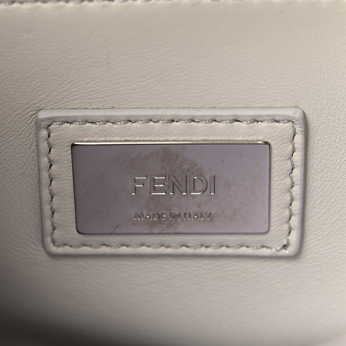 Vitello Seta Shiny Nappa Medium Peekaboo Iconic Satchel Soap Opale