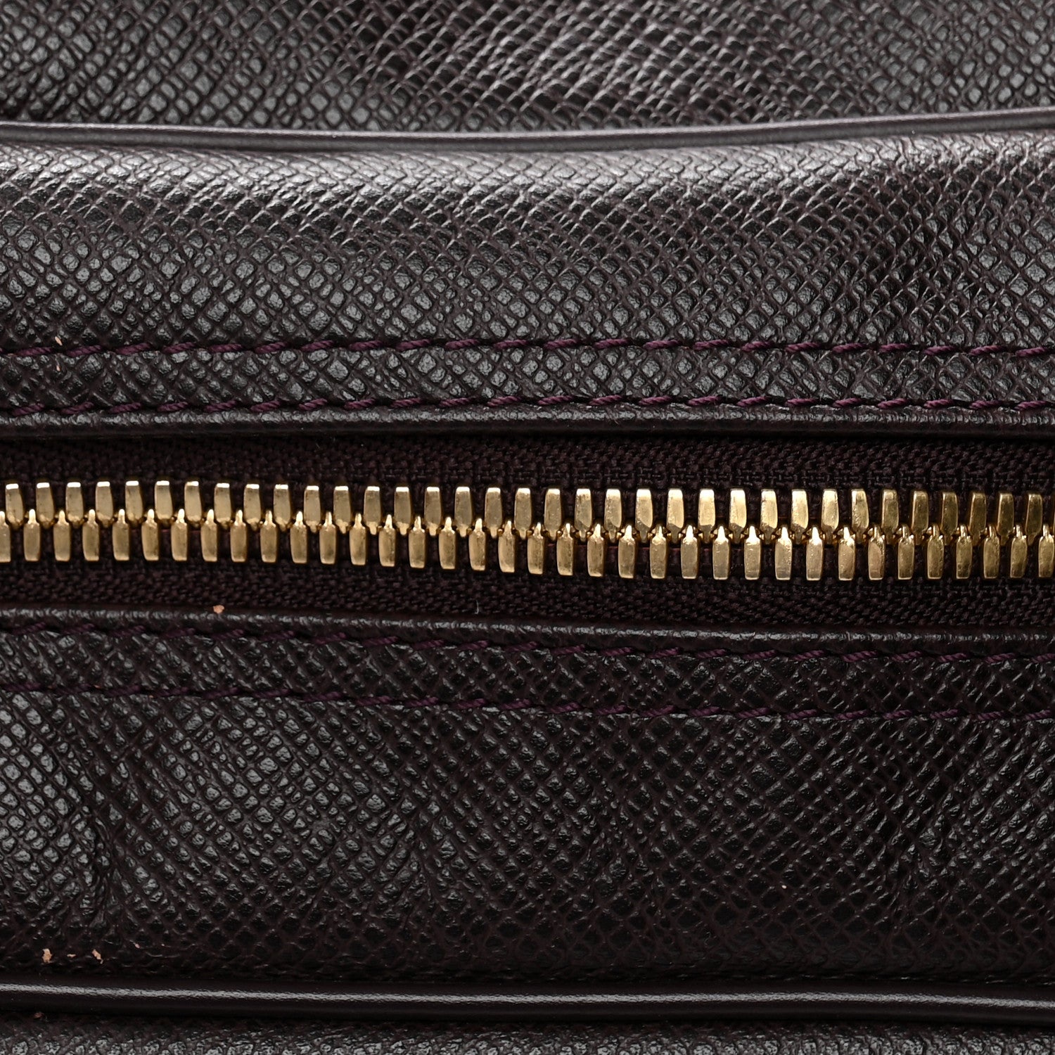 Louis Vuitton Taiga Kendall PM Acajou 11 of 11