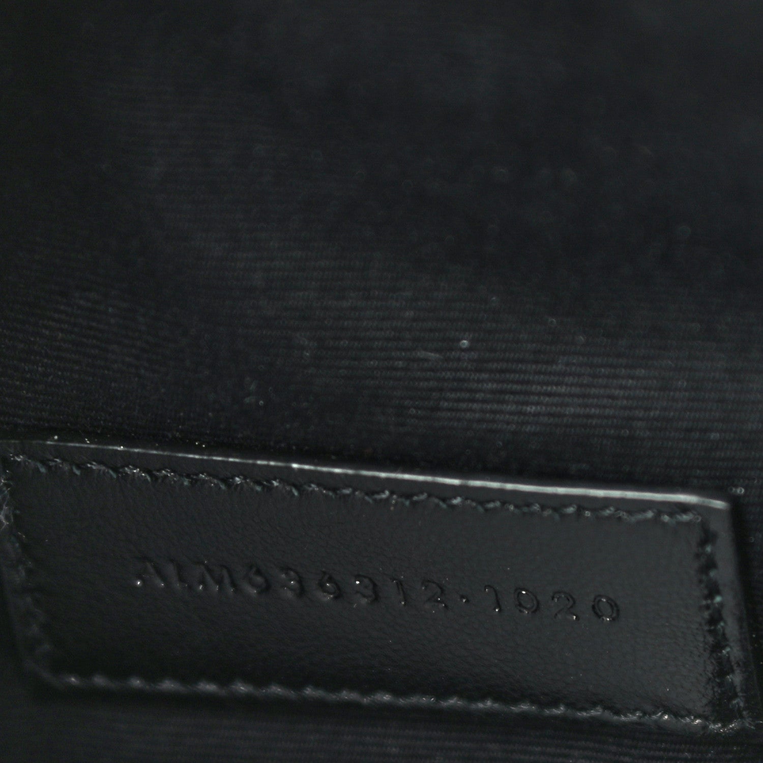 Saint Laurent Grain De Poudre Chevron Monogram Bill Pouch Black 7 of 10