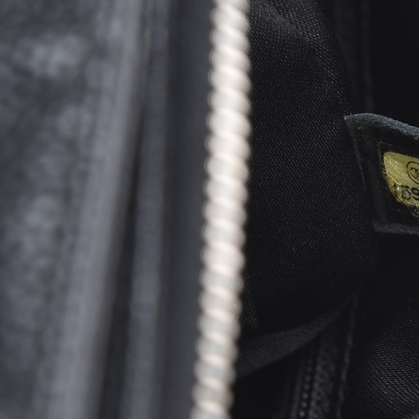 Caviar Quilted Petit Timeless Tote PTT Black