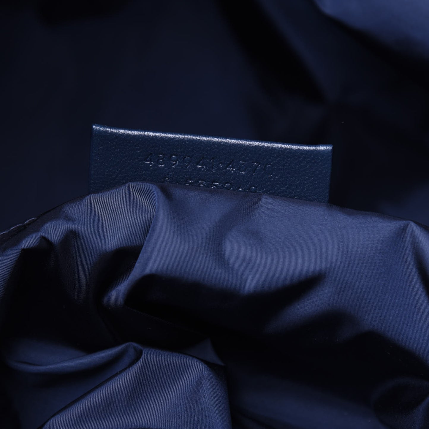 Textured Sport Nylon Logo Embroidered M Wheel Gym Bag Bleu Navy Rouge