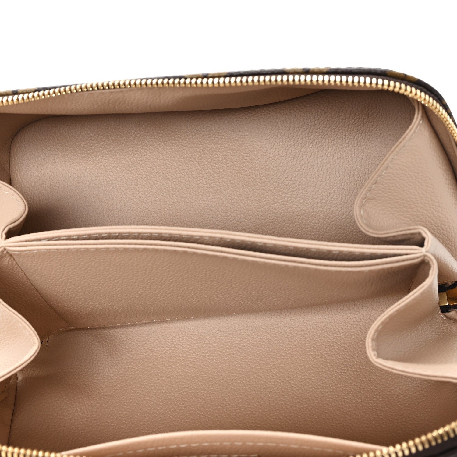 Louis Vuitton Monogram Toiletry Bag 5 of 6