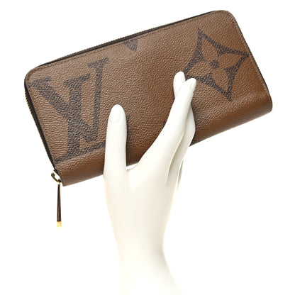 Louis Vuitton Reverse Monogram Giant Zippy Wallet 2 of 10