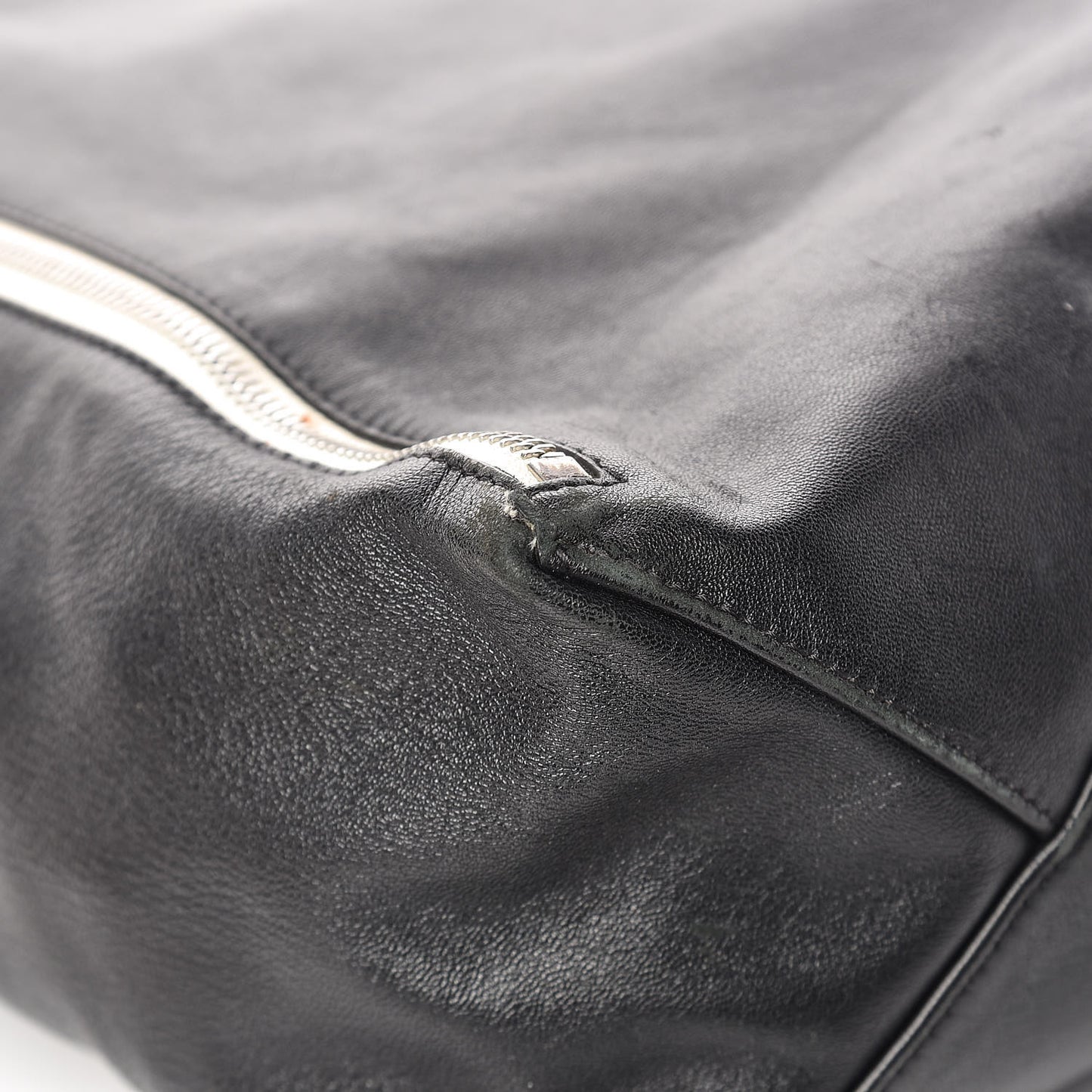 Smooth Lambskin Vertical Zip Cabas Black
