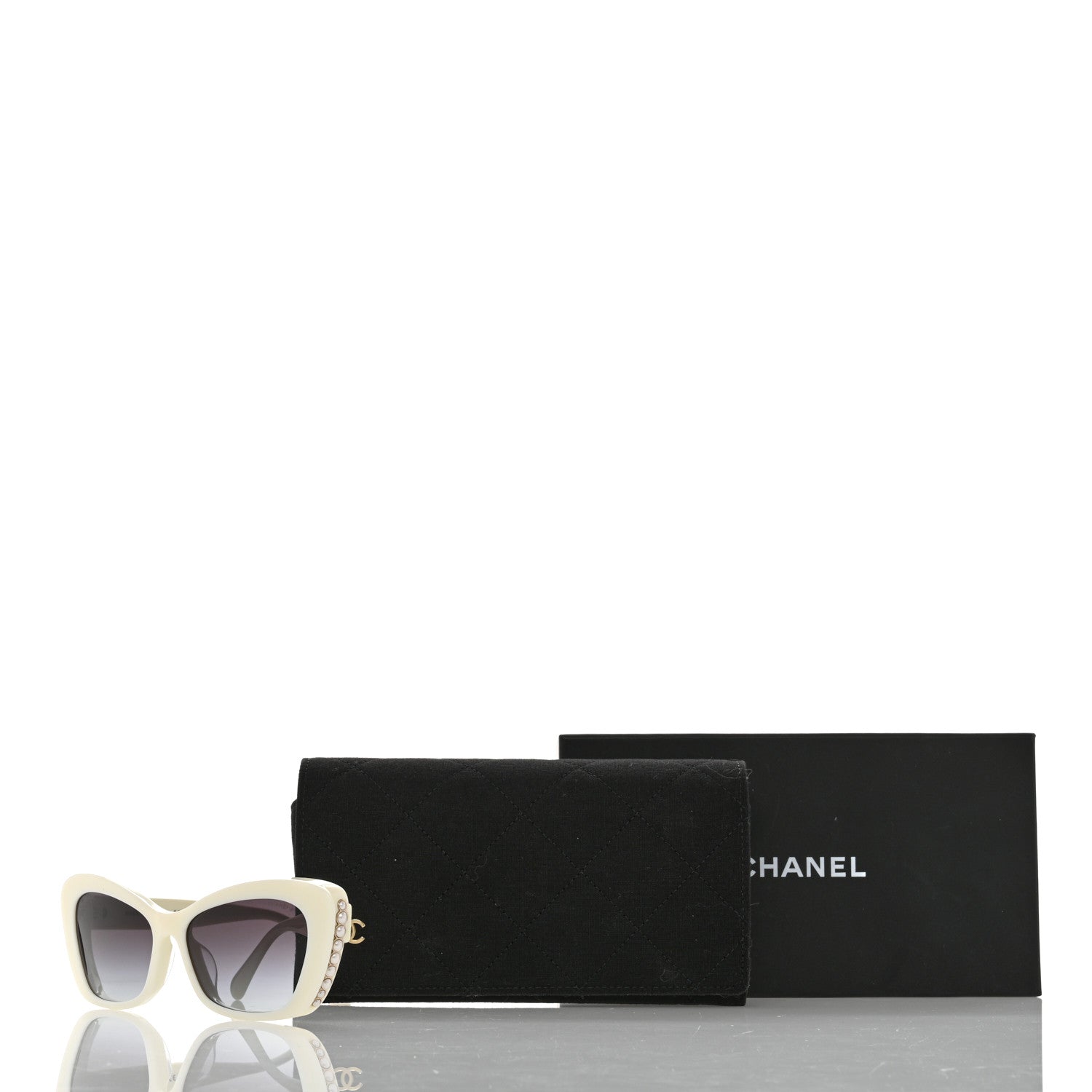 Chanel Acetate Pearl Cat Eye CC Sunglasses 5481-H-A White 8 of 8