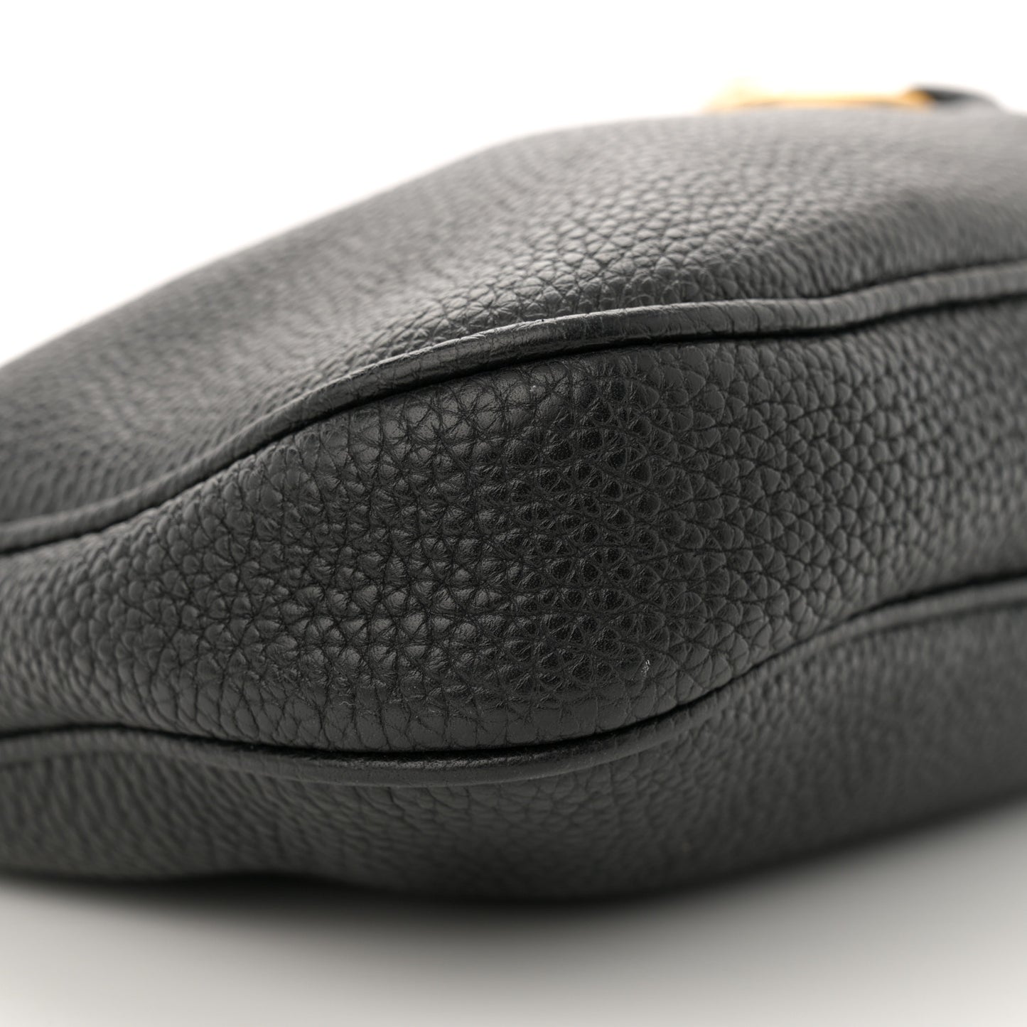 Vitello Daino Shoulder Bag Black