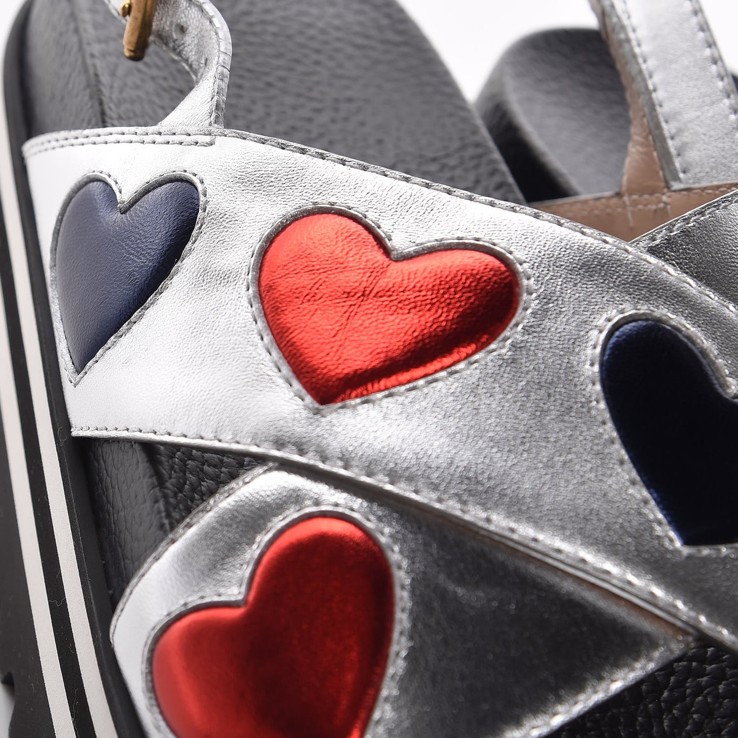 Metallic Nappa Silk Sunrise Heart Crossover Platform Lug Sole Sandals 39 Argento